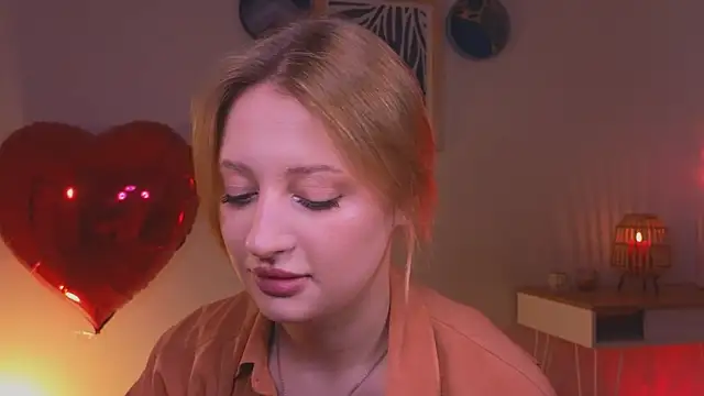 Snapshot of nikapie chatting on 02-15-26, 05:37 nikapie online show from 02-15-26, 05:37