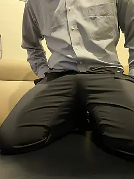 Snapshot of yuuuuusuke00 chatting on 03-04-26, 01:33 yuuuuusuke00 online show from 03-04-26, 01:33