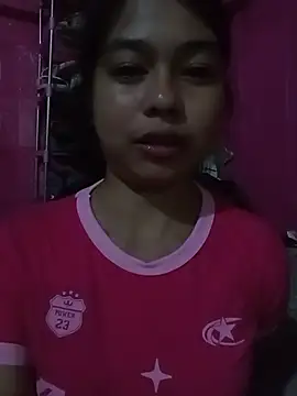 Snapshot of Heavens_night04 chatting on 02-14-26, 12:46 Heavens night04 online show from 02-14-26, 12:46