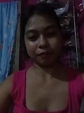 Snapshot of Heavens_night04 chatting on 02-17-26, 02:35 Heavens night04 online show from 02-17-26, 02:35