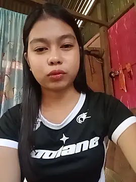 Snapshot of Heavens_night04 chatting on 02-26-26, 02:21 Heavens night04 online show from 02-26-26, 02:21