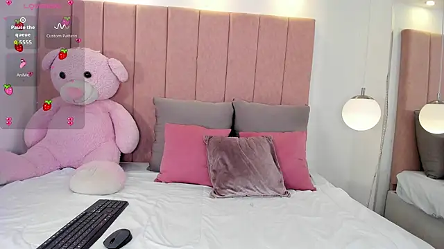 Snapshot of megan_sofiaa_ chatting on 02-24-26, 01:20 megan sofiaa online show from 02-24-26, 01:20