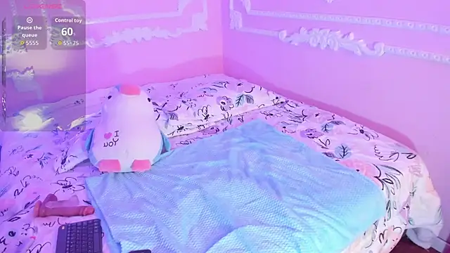 LiaLovet online show from 03-31-26, 07:25