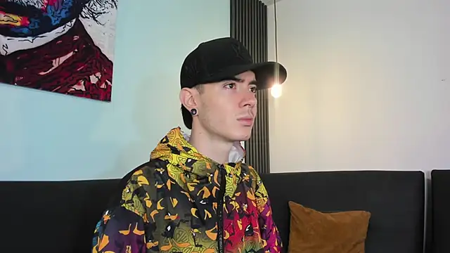 Snapshot of Lio_____ chatting on 02-12-26, 04:18 Lio online show from 02-12-26, 04:18