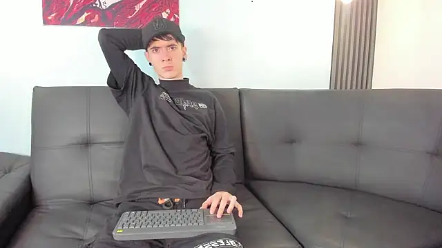 Snapshot of Lio_____ chatting on 02-15-26, 03:14 Lio online show from 02-15-26, 03:14