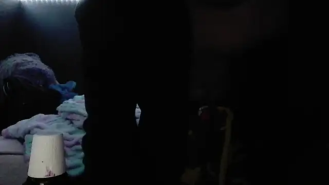 Snapshot of spooky425hd chatting on 06-08-26, 01:28 spooky425hd online show from 06-08-26, 01:28
