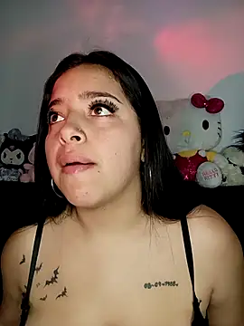 Snapshot of _juli17_ chatting on 04-30-26, 10:14 juli17 online show from 04-30-26, 10:14