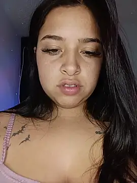 Snapshot of _juli17_ chatting on 05-28-26, 11:02 juli17 online show from 05-28-26, 11:02