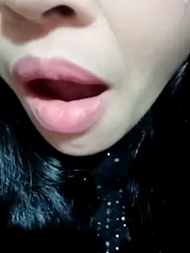 Snapshot of Hana-love2026 chatting on 02-05-26, 05:34 Hana-love2026 online show from 02-05-26, 05:34