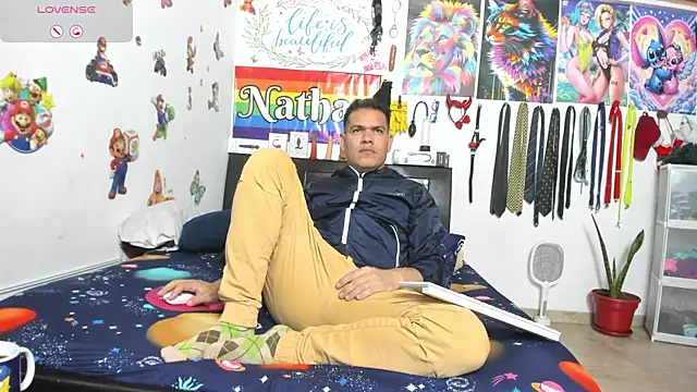 Snapshot of nathannathaniel chatting on 05-05-26, 10:29 nathannathaniel online show from 05-05-26, 10:29