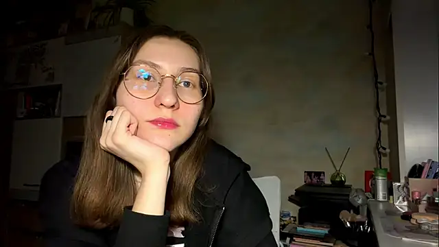 Miaaa Moon online show from 03-19-26, 06:45