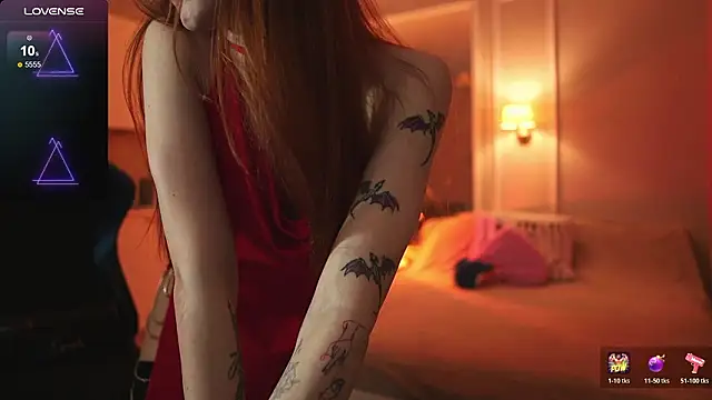 foxy red  online show from 02-13-26, 09:33