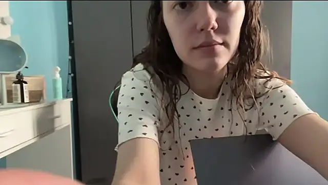 Snapshot of AndreeMerryman chatting on 02-18-26, 02:07 AndreeMerryman online show from 02-18-26, 02:07