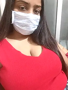 Snapshot of MidnightVibes_ chatting on 02-22-26, 05:00 MidnightVibes online show from 02-22-26, 05:00