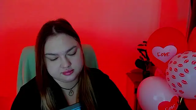 Snapshot of Sofiawetsweet chatting on 02-14-26, 07:27 Sofiawetsweet online show from 02-14-26, 07:27