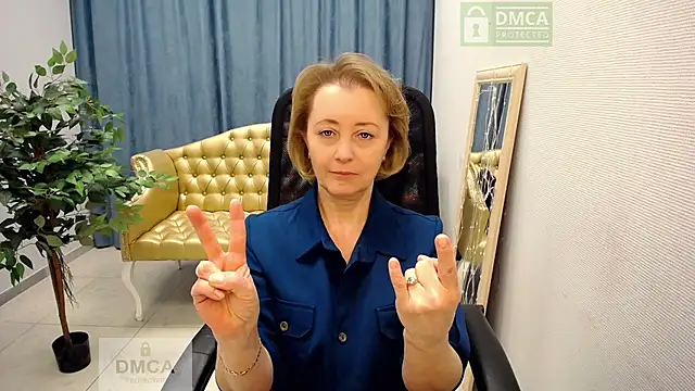 Snapshot of MONA_W chatting on 02-12-26, 11:16 MONA W online show from 02-12-26, 11:16