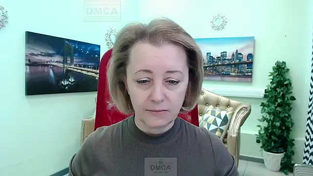 Snapshot of MONA_W chatting on 03-01-26, 10:28 MONA W online show from 03-01-26, 10:28