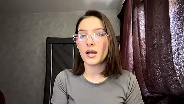 FoxieFlare online show from 03-22-26, 05:11