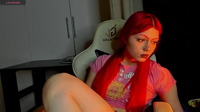 Leah Castro online show from 02-25-26, 05:44