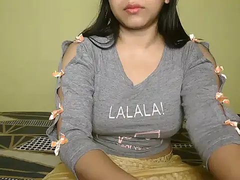 Snapshot of Ishaa_03 chatting on 02-07-26, 12:20 Ishaa 03 online show from 02-07-26, 12:20