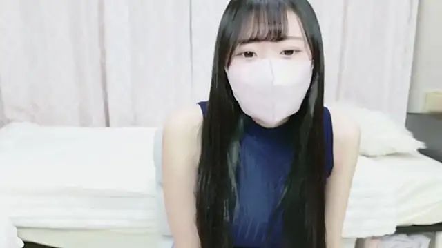 Snapshot of MOE_o0 chatting on 02-04-26, 09:04 MOE o0 online show from 02-04-26, 09:04