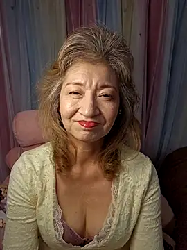 Snapshot of URAN429 chatting on 02-07-26, 08:01 URAN429 online show from 02-07-26, 08:01