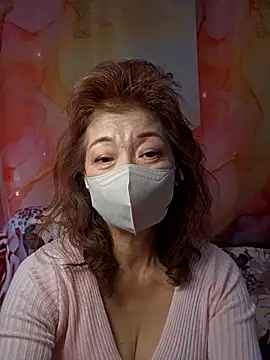 Snapshot of URAN429 chatting on 02-16-26, 02:51 URAN429 online show from 02-16-26, 02:51