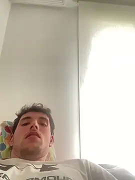 Snapshot of manu156789 chatting on 02-05-26, 12:54 manu156789 online show from 02-05-26, 12:54