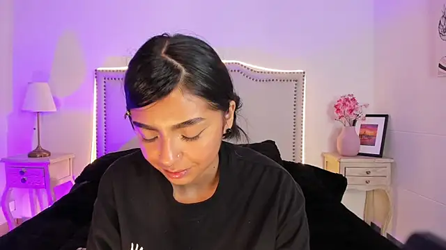 nia-malkova online show from 03-27-26, 11:43