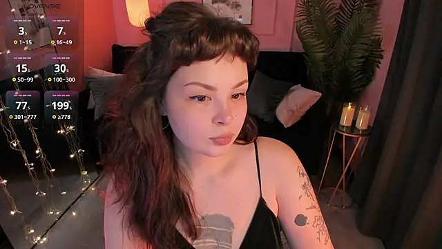 Snapshot of Maykinkya chatting on 02-05-26, 02:11 Maykinkya online show from 02-05-26, 02:11