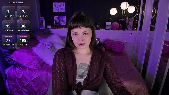 Snapshot of Maykinkya chatting on 02-19-26, 02:13 Maykinkya online show from 02-19-26, 02:13