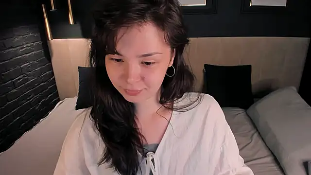 Snapshot of Maykinkya chatting on 06-10-26, 01:43 Maykinkya online show from 06-10-26, 01:43