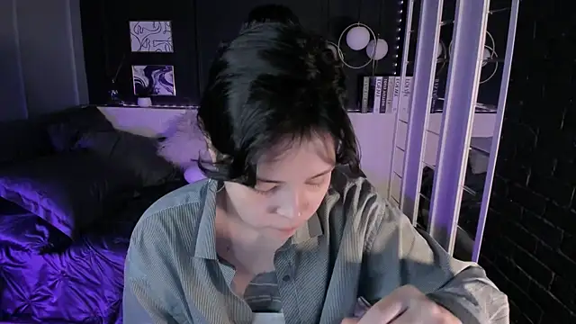 Snapshot of Maykinkya chatting on 07-07-26, 01:48 Maykinkya online show from 07-07-26, 01:48