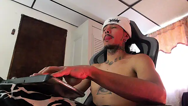 D3v1L88 online show from 04-03-26, 05:22