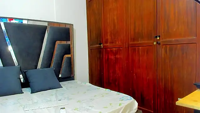 Sophiia88 online show from 03-26-26, 01:06