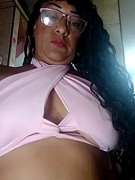 Snapshot of SabrinaColin chatting on 03-02-26, 12:13 SabrinaColin online show from 03-02-26, 12:13