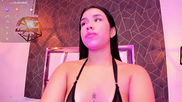 Snapshot of NicollJabocs chatting on 05-15-26, 01:34 NicollJabocs online show from 05-15-26, 01:34