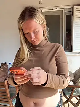 Ellie-rosee online show from 03-20-26, 07:35