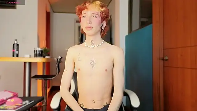 Snapshot of golden_twink_ chatting on 02-01-26, 01:48 golden twink online show from 02-01-26, 01:48