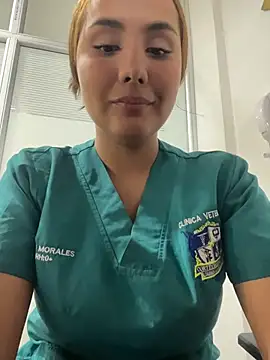 Snapshot of Noa_Harper- chatting on 02-15-26, 09:00 Noa Harper- online show from 02-15-26, 09:00