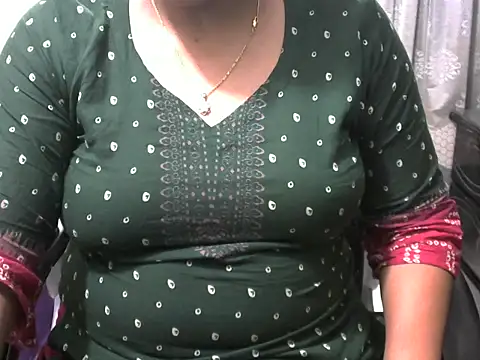 Snapshot of SumaiyaSultana chatting on 02-06-26, 02:42 SumaiyaSultana online show from 02-06-26, 02:42