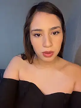 Snapshot of romyamo chatting on 02-06-26, 04:06 romyamo online show from 02-06-26, 04:06