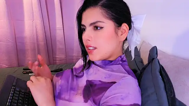 Snapshot of butterflyx39 chatting on 07-17-26, 10:58 butterflyx39 online show from 07-17-26, 10:58