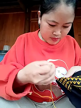 Snapshot of Mayly_Sweet chatting on 02-20-26, 02:19 Mayly Sweet online show from 02-20-26, 02:19