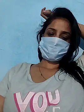 Snapshot of Niharika450 chatting on 02-22-26, 04:49 Niharika450 online show from 02-22-26, 04:49