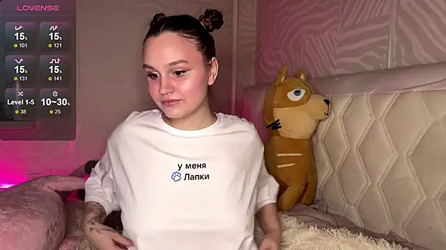 Barbie Charm  online show from 02-15-26, 08:16