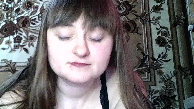 Snapshot of LuckyLust15 chatting on 02-06-26, 02:09 LuckyLust15 online show from 02-06-26, 02:09