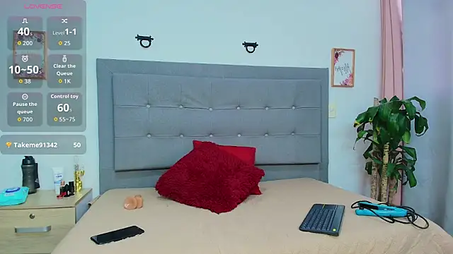 Karla 94 online show from 02-12-26, 06:36