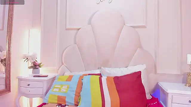 Snapshot of Haileysans chatting on 02-10-26, 11:36 Haileysans online show from 02-10-26, 11:36