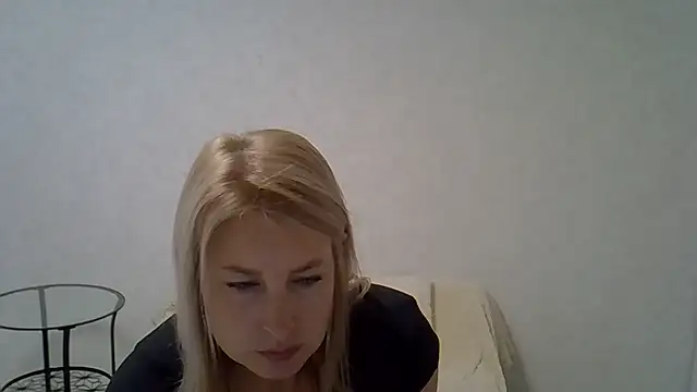 Snapshot of Opaldream chatting on 07-08-26, 06:12 Opaldream online show from 07-08-26, 06:12